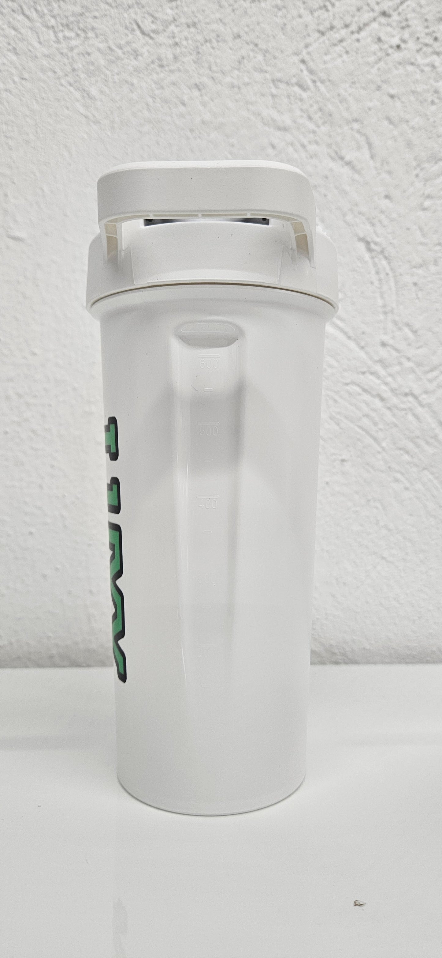 Luxx SportShaker Cup Green on White